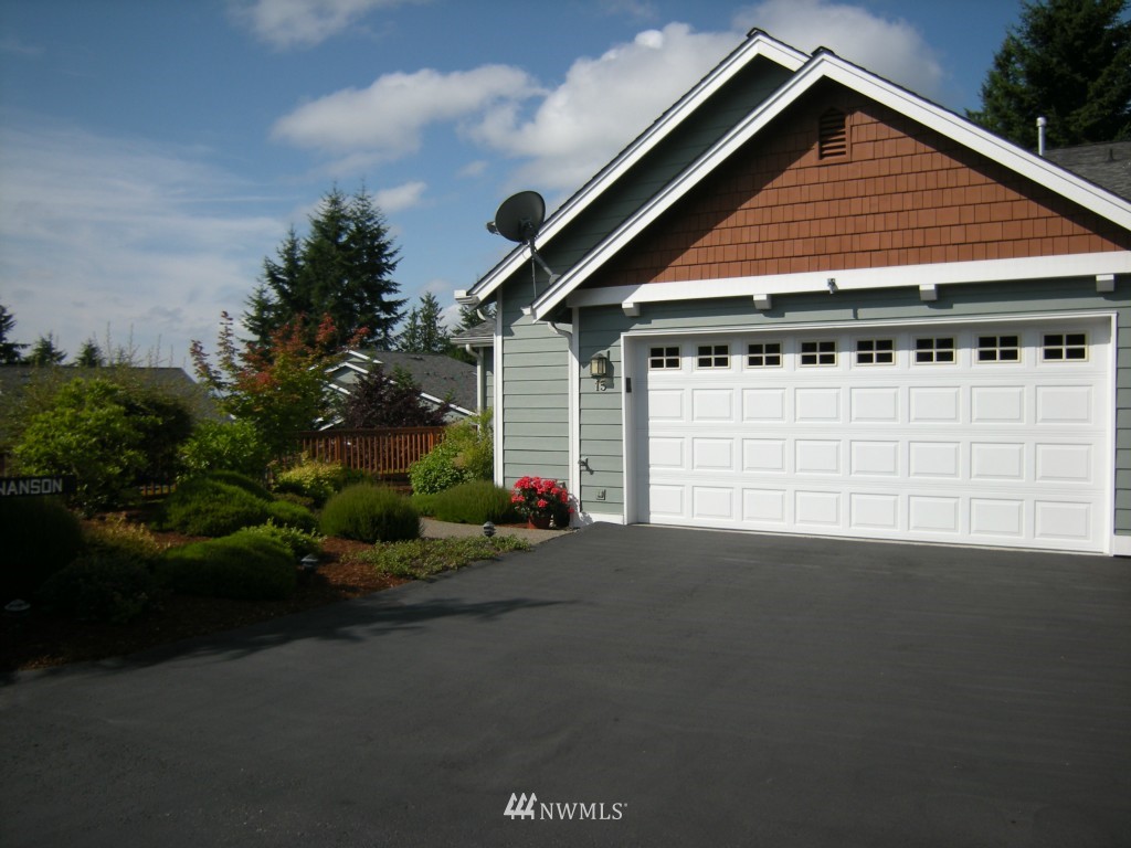91 East Soderberg Road, Unit 15 Allyn, WA 98524 - Photo 2 of 24