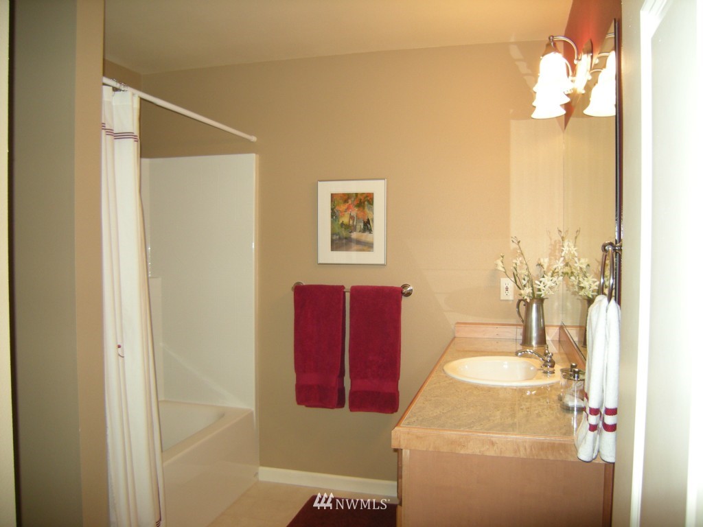 91 East Soderberg Road, Unit 15 Allyn, WA 98524 - Photo 15 of 24