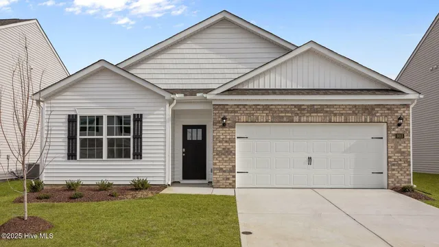 $297,980 | 3013 Ridgeland Drive, Winterville, NC 28590