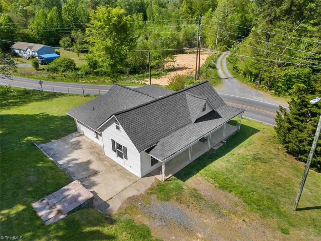 1731 W.O.W. Road Asheboro, NC 27203 - Photo 3 of 46 Gallery Image 3