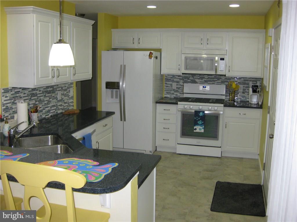 15 West Thames Road Tuckerton, NJ 08087 - Photo 10 of 30