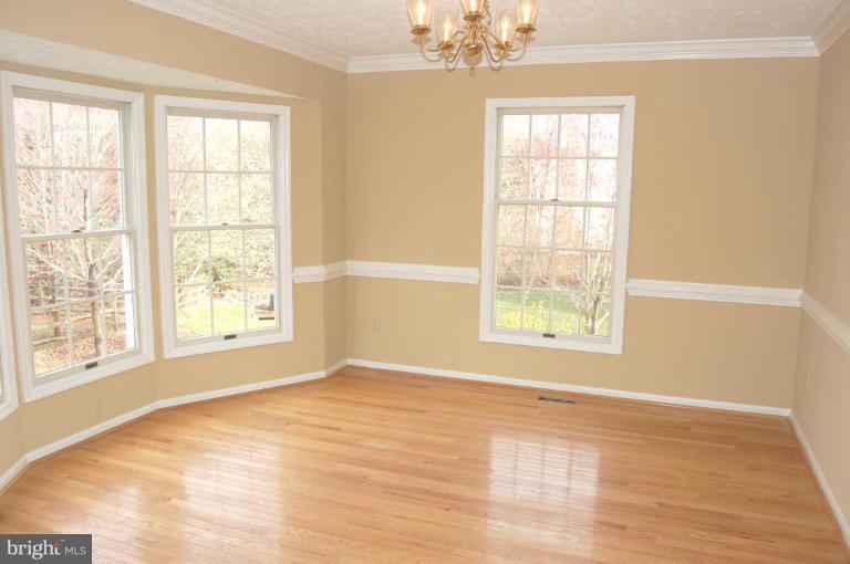 12600 Bridoon Lane Reston, VA 20191 - Photo 9 of 25 a view of an empty room with a window