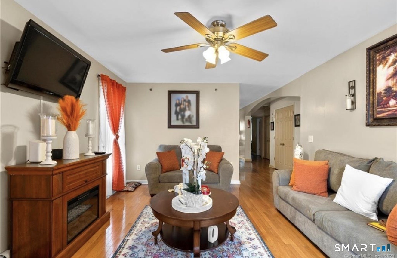 13 Button Street New Haven, CT 06519 - Photo 9 of 13