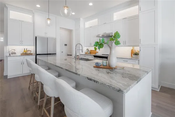 $584,900 | 5530 North 9th Street, Unit 2, Tampa, FL 33604