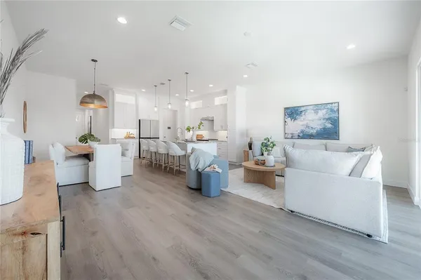 $584,900 | 5530 North 9th Street, Unit 2, Tampa, FL 33604