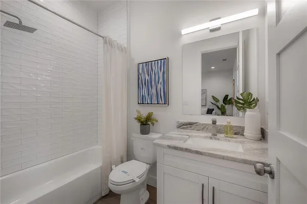 $584,900 | 5530 North 9th Street, Unit 2, Tampa, FL 33604