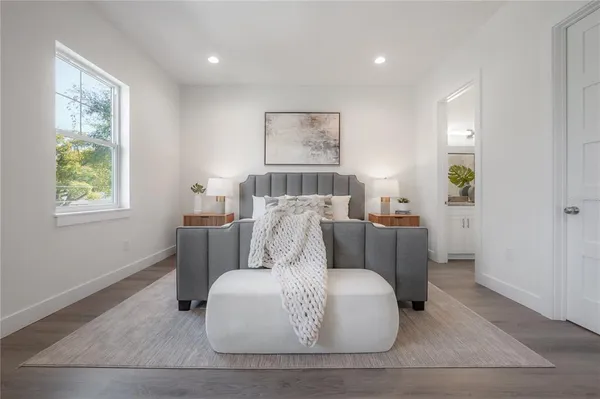 $584,900 | 5530 North 9th Street, Unit 2, Tampa, FL 33604