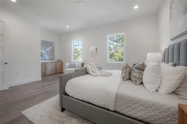 $584,900 | 5530 North 9th Street, Unit 2, Tampa, FL 33604