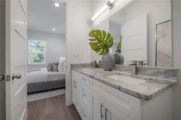 $584,900 | 5530 North 9th Street, Unit 2, Tampa, FL 33604