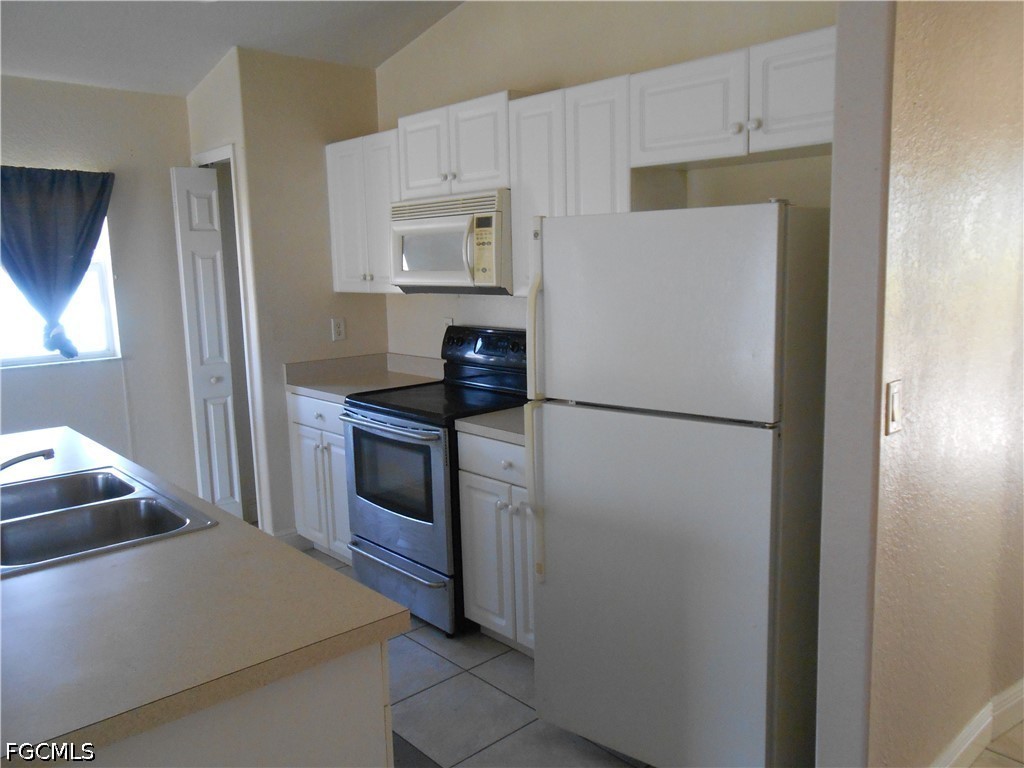 4507 20th Street Southwest Lehigh Acres, FL 33973 - Photo 4 of 21