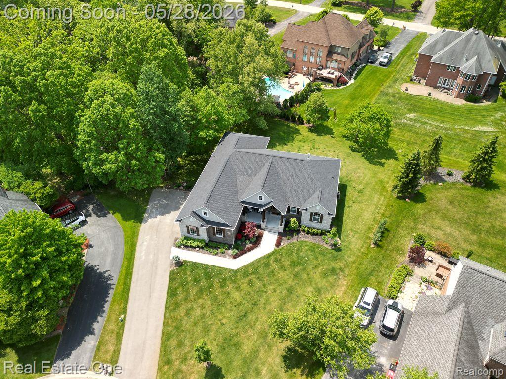 60553 Pennington Way Rochester, MI 48306 - Photo 33 of 35