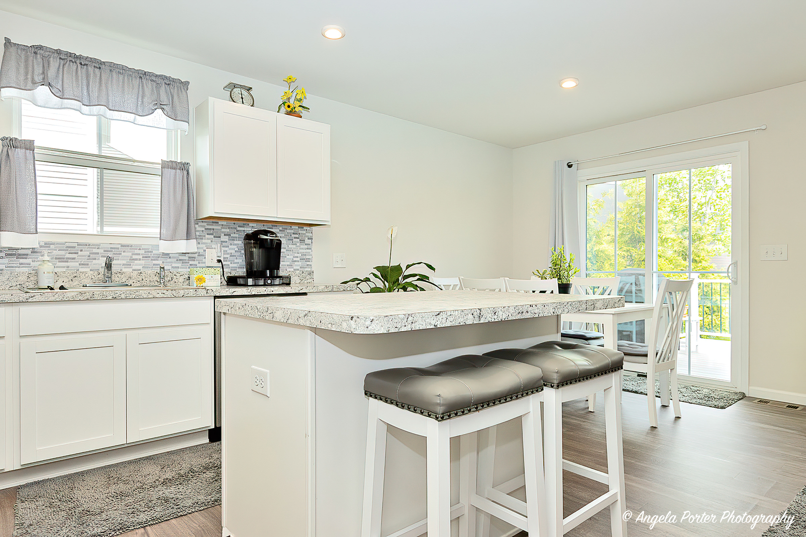 1829 Overview Circle Antioch, IL 60002 - Photo 14 of 42 Gallery Image 14
