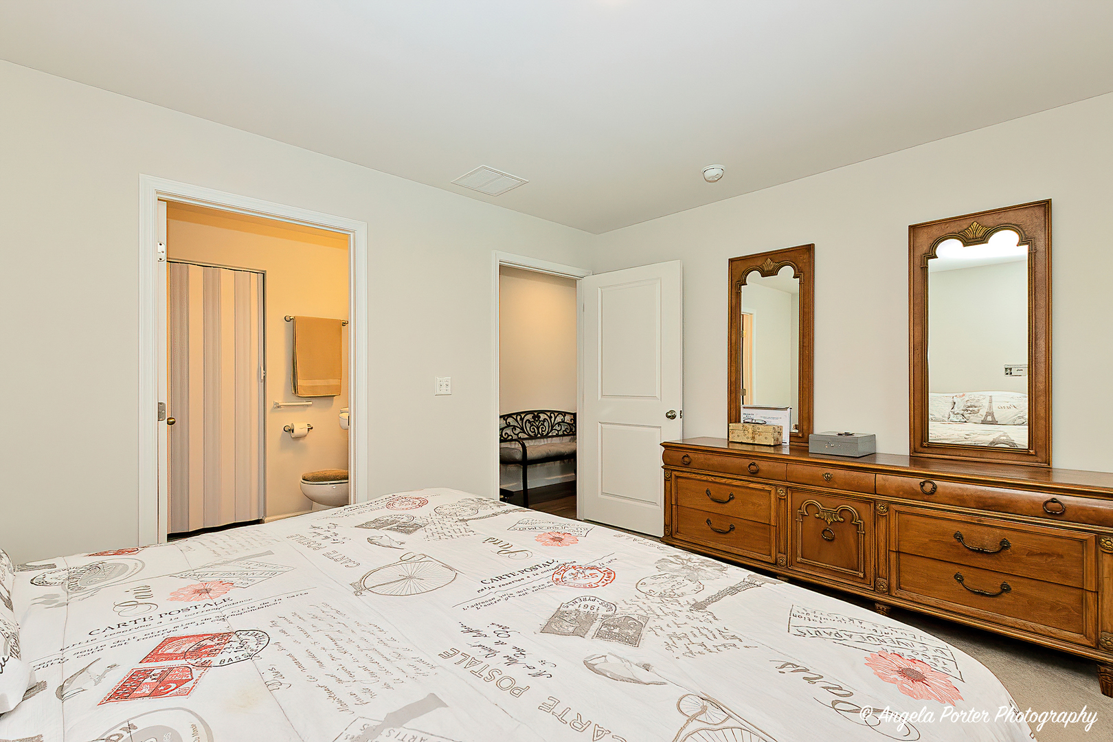 1829 Overview Circle Antioch, IL 60002 - Photo 15 of 42 Gallery Image 15
