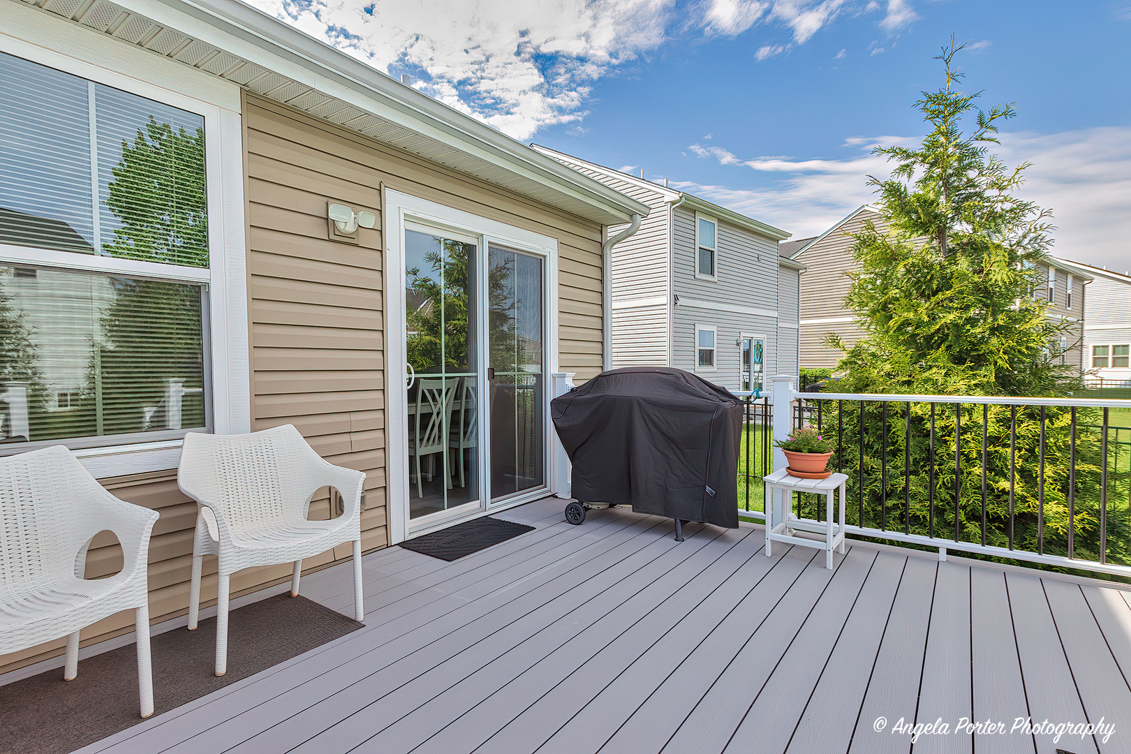 1829 Overview Circle Antioch, IL 60002 - Photo 3 of 42 Gallery Image 3