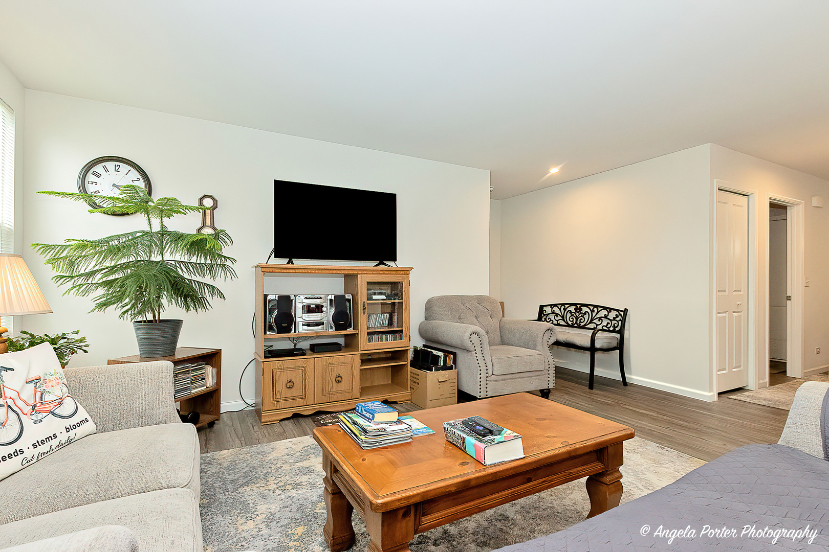 1829 Overview Circle Antioch, IL 60002 - Photo 9 of 42 Gallery Image 9