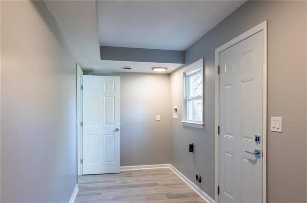3022 Trafalgar Way, Unit 3022 Atlanta, GA 30341 - Photo 18 of 20 a view of a hallway