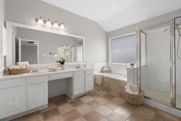 $360,000 | 1641 Ebony Lane, Schertz, TX 78154