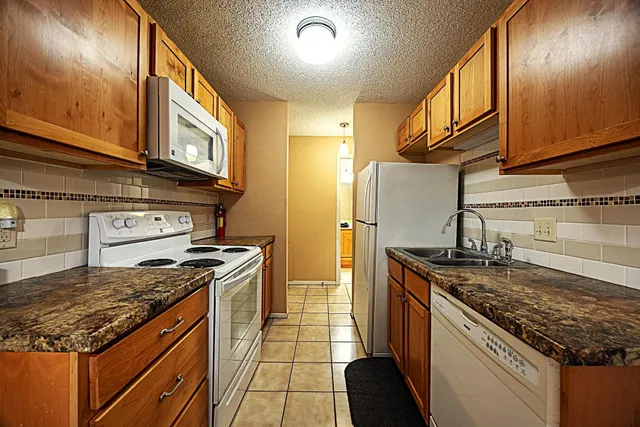 $89,000 | 315 Waite Avenue South, Unit 203, Waite Park, MN 56387