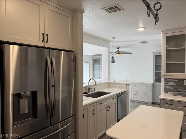 $2,999 | 8113 Spanish Peak Drive, Las Vegas, NV 89128