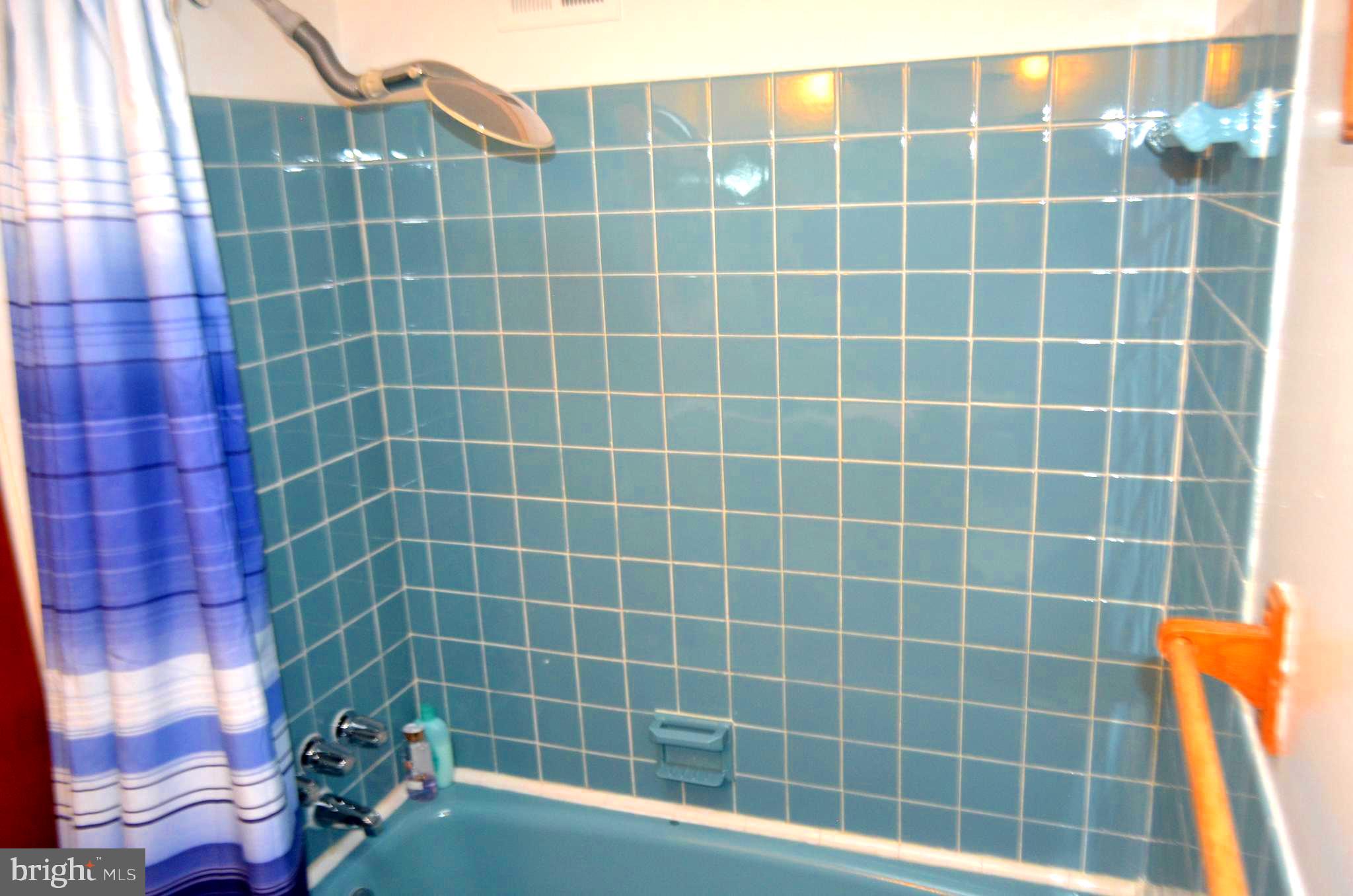 12413 Rambler Road Philadelphia, PA 19154 - Photo 20 of 36