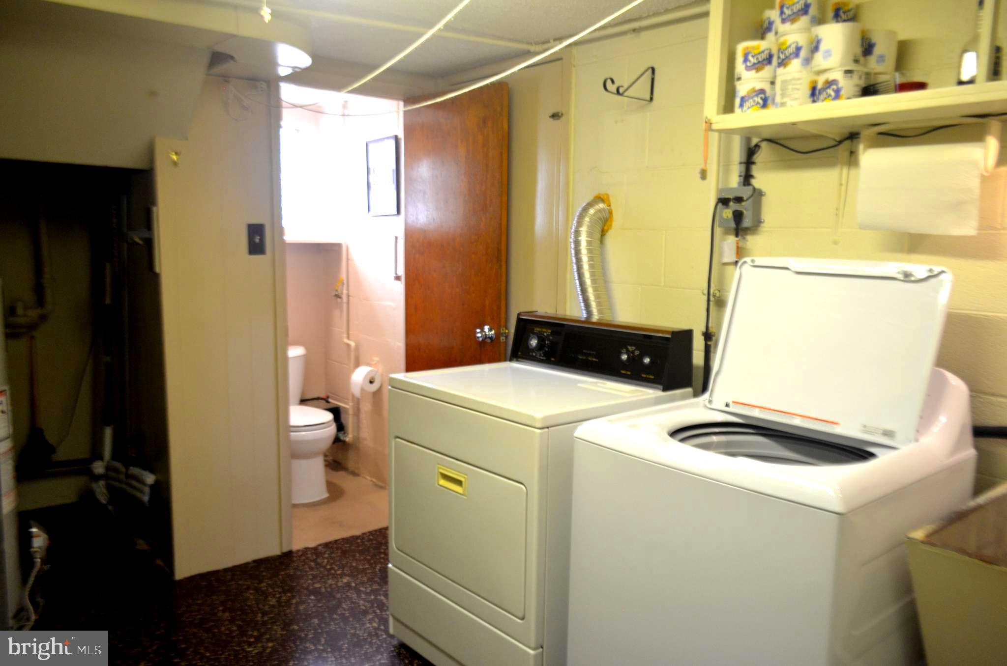 12413 Rambler Road Philadelphia, PA 19154 - Photo 25 of 36
