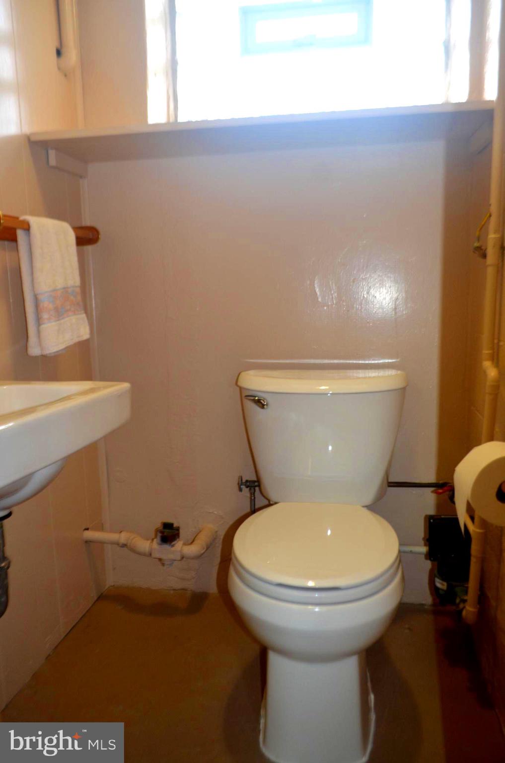 12413 Rambler Road Philadelphia, PA 19154 - Photo 26 of 36