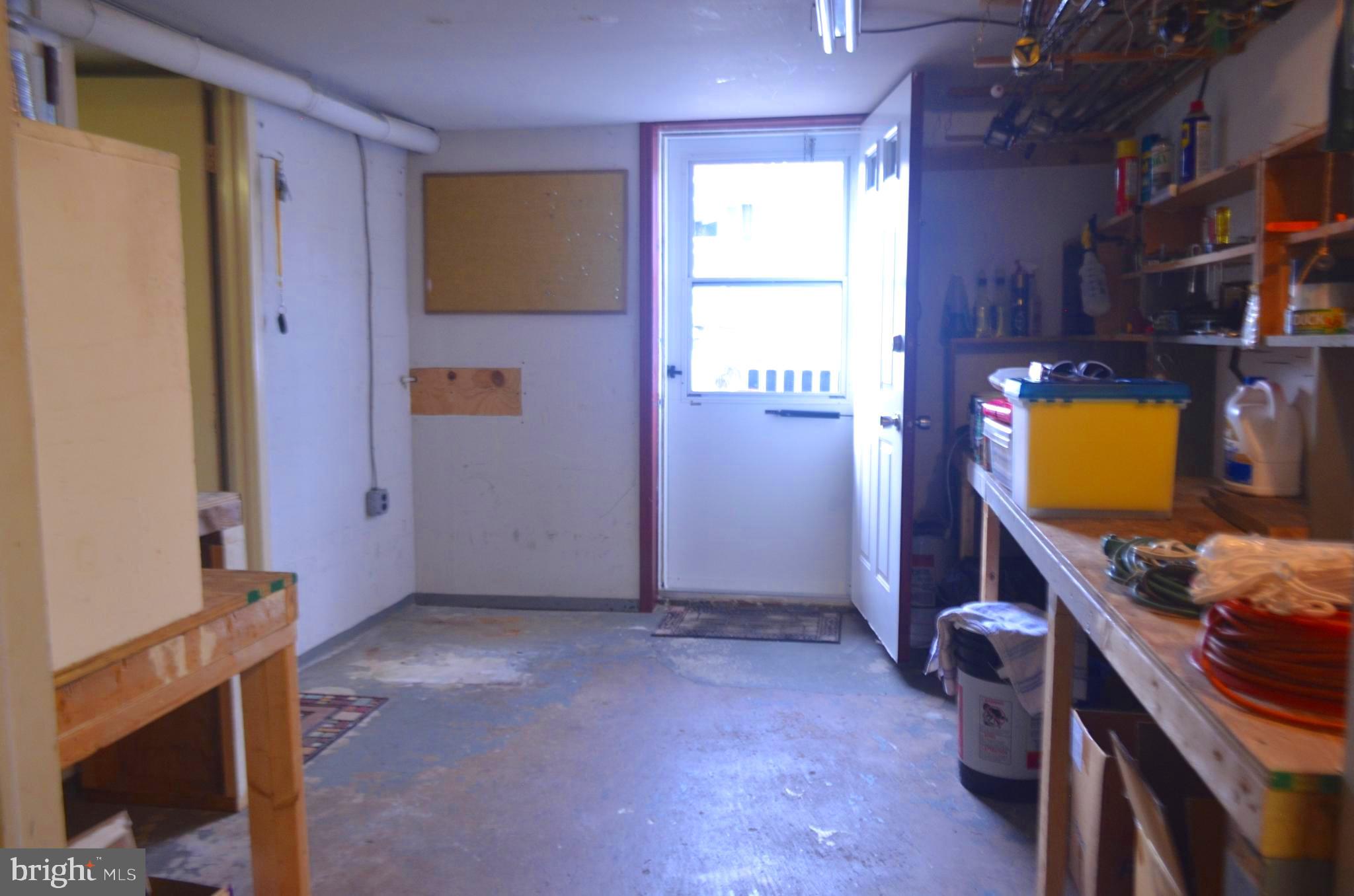 12413 Rambler Road Philadelphia, PA 19154 - Photo 29 of 36