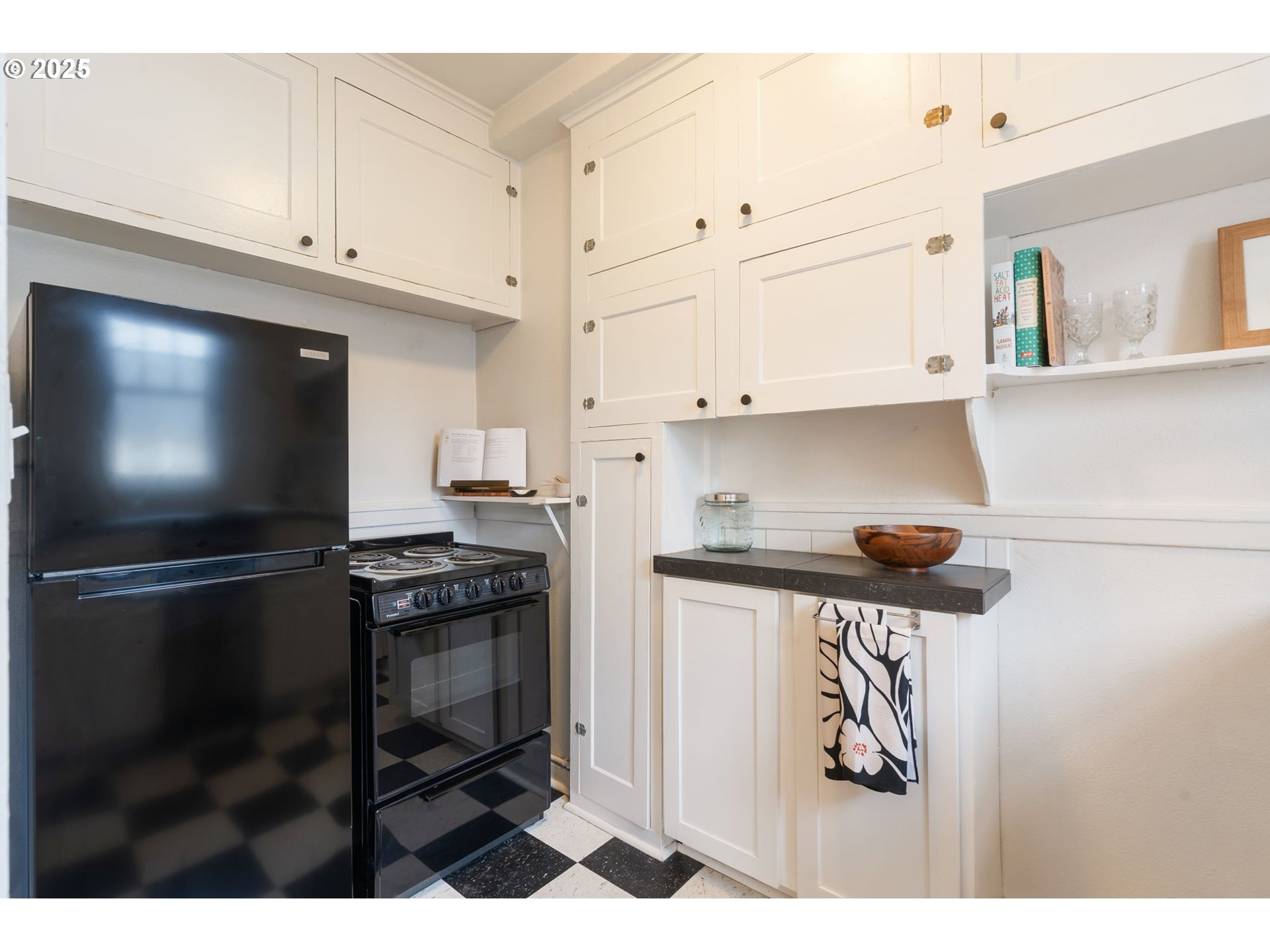 1811 Northwest Couch Street, Unit 407 Portland, OR 97209 - Photo 18 of 23