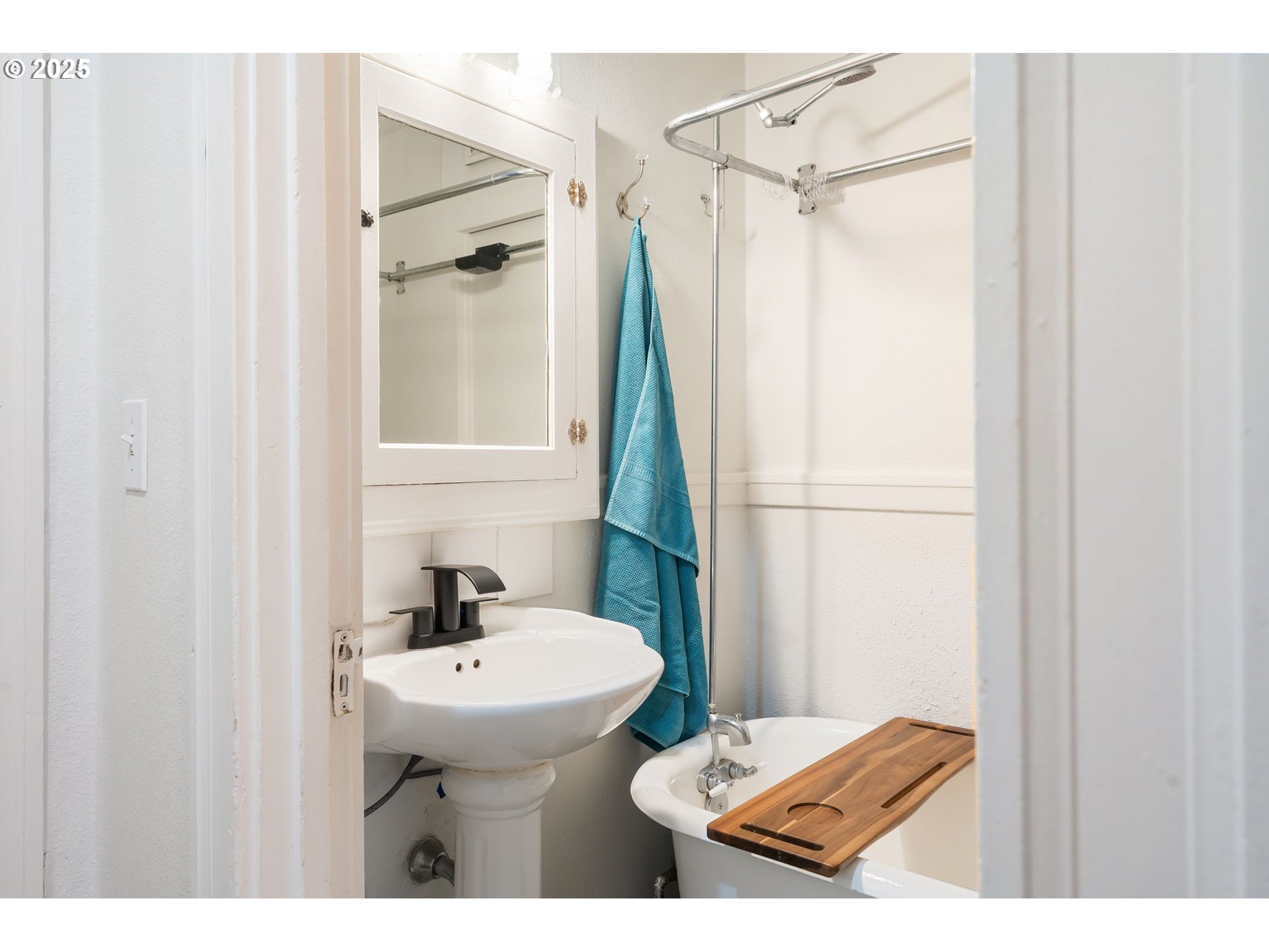 1811 Northwest Couch Street, Unit 407 Portland, OR 97209 - Photo 20 of 23