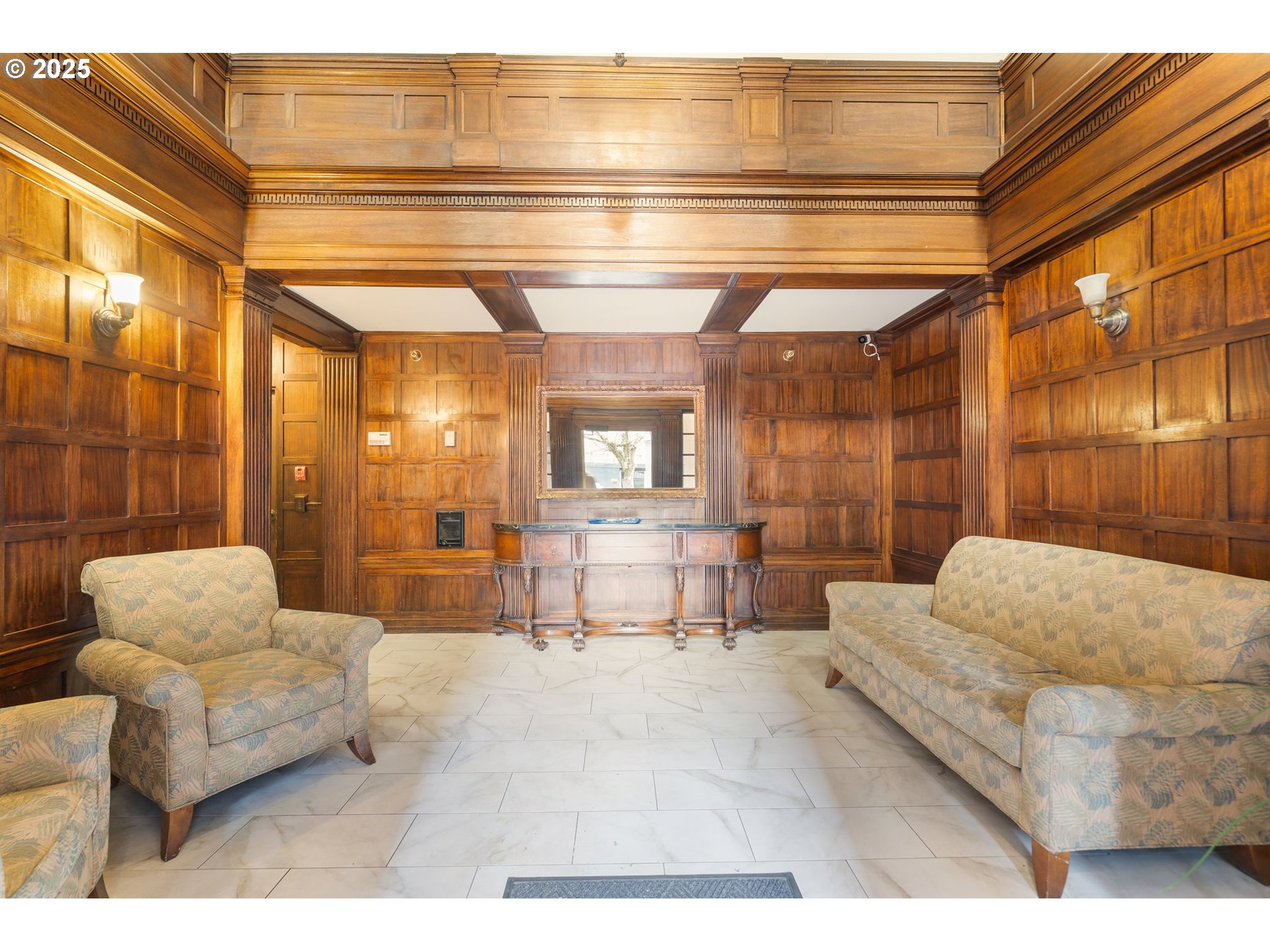 1811 Northwest Couch Street, Unit 407 Portland, OR 97209 - Photo 4 of 23