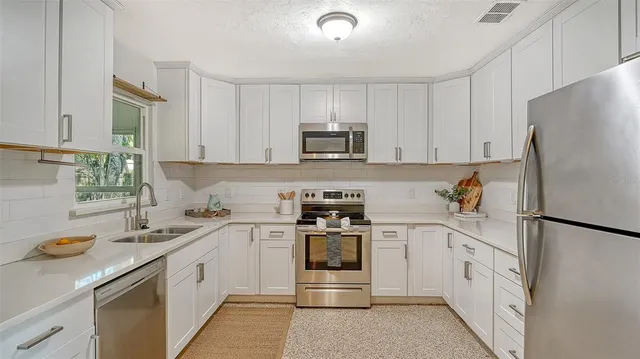 $469,000 | 209 Briggs Court, Sarasota, FL 34237