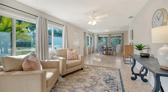 $469,000 | 209 Briggs Court, Sarasota, FL 34237