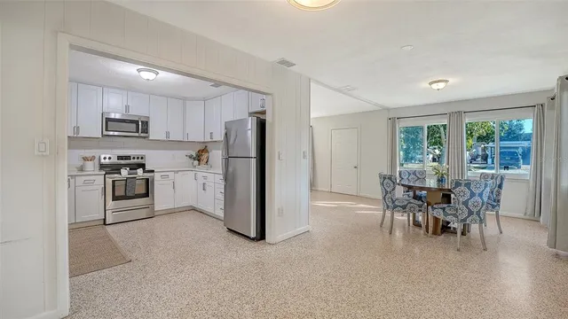 $469,000 | 209 Briggs Court, Sarasota, FL 34237