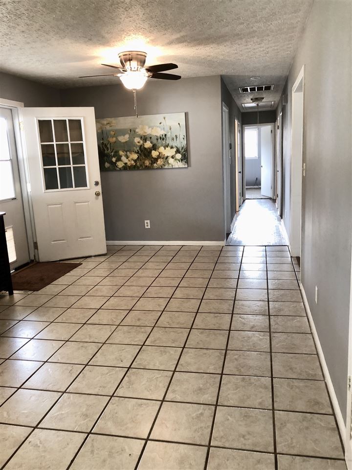 210 Witt Road Bowling Green, KY 42101 - Photo 6 of 11 Gallery Image 6
