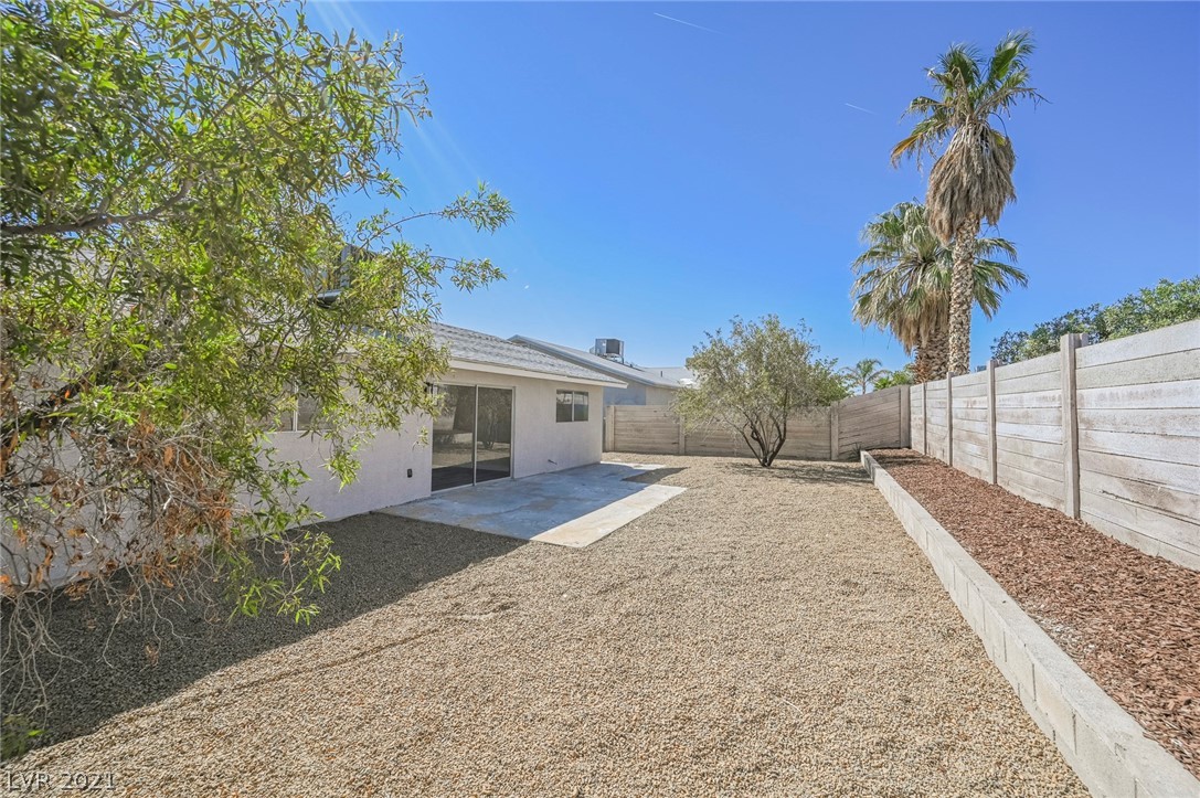 204 Bahama Road Las Vegas, NV 89145 - Photo 18 of 20 Gallery Image 18