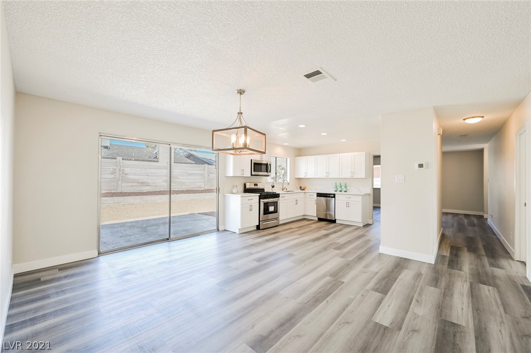 204 Bahama Road Las Vegas, NV 89145 - Photo 7 of 20 Gallery Image 7
