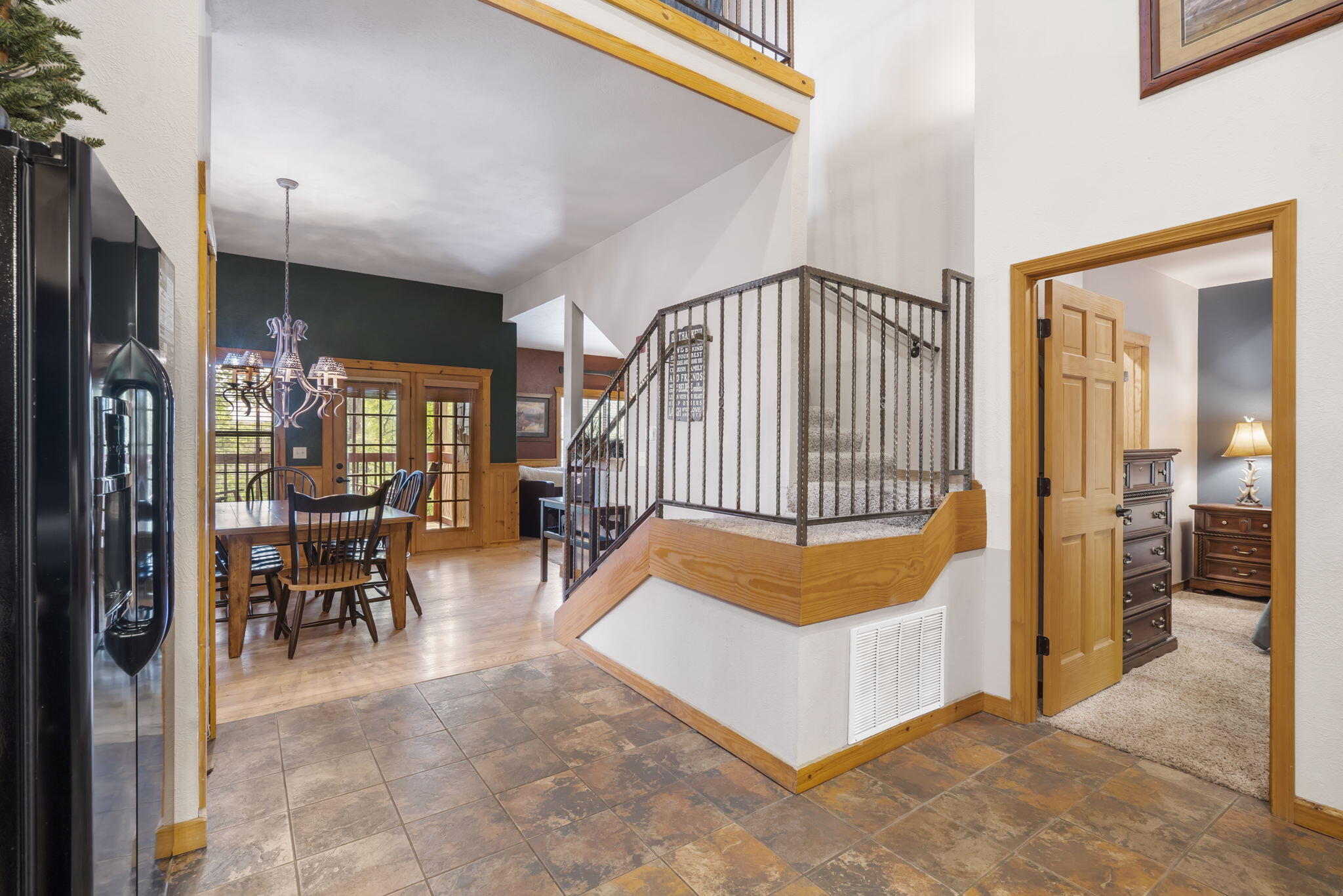 272 Oakridge Road Branson, MO 65616 - Photo 4 of 25 6-web-or-mls-DSC07390