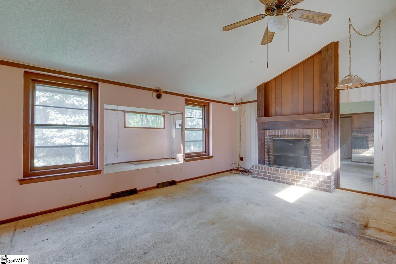 605 Devenger Road Greer, SC 29650 - Photo 17 of 26 Gallery Image 17