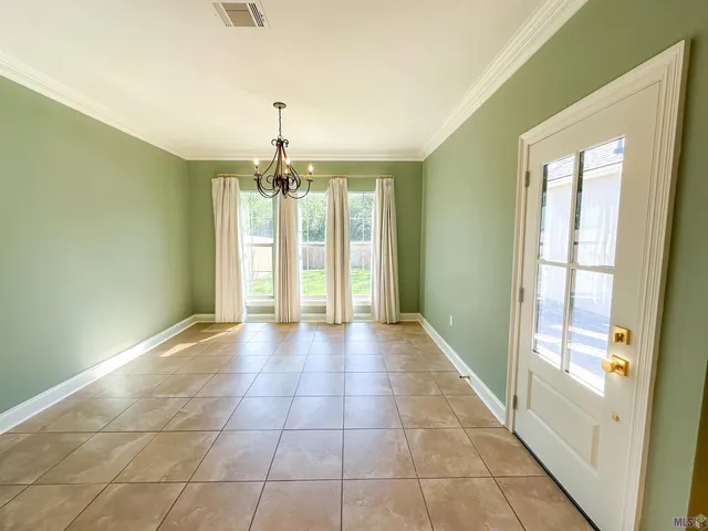 $2,200 | 15104 Wax Myrtle Avenue, Baton Rouge, LA 70817