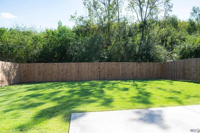 $2,200 | 15104 Wax Myrtle Avenue, Baton Rouge, LA 70817