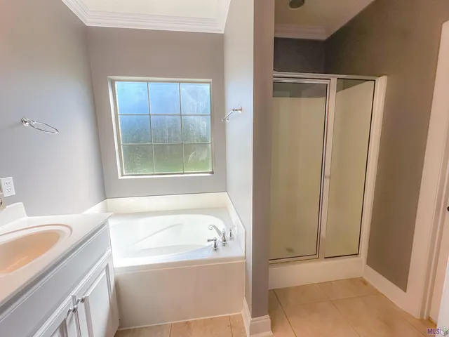 $2,200 | 15104 Wax Myrtle Avenue, Baton Rouge, LA 70817