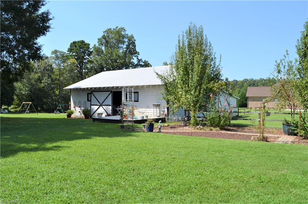 908 Friendship Church Road Lexington, NC 27295 - Photo 3 of 28 Gallery Image 3