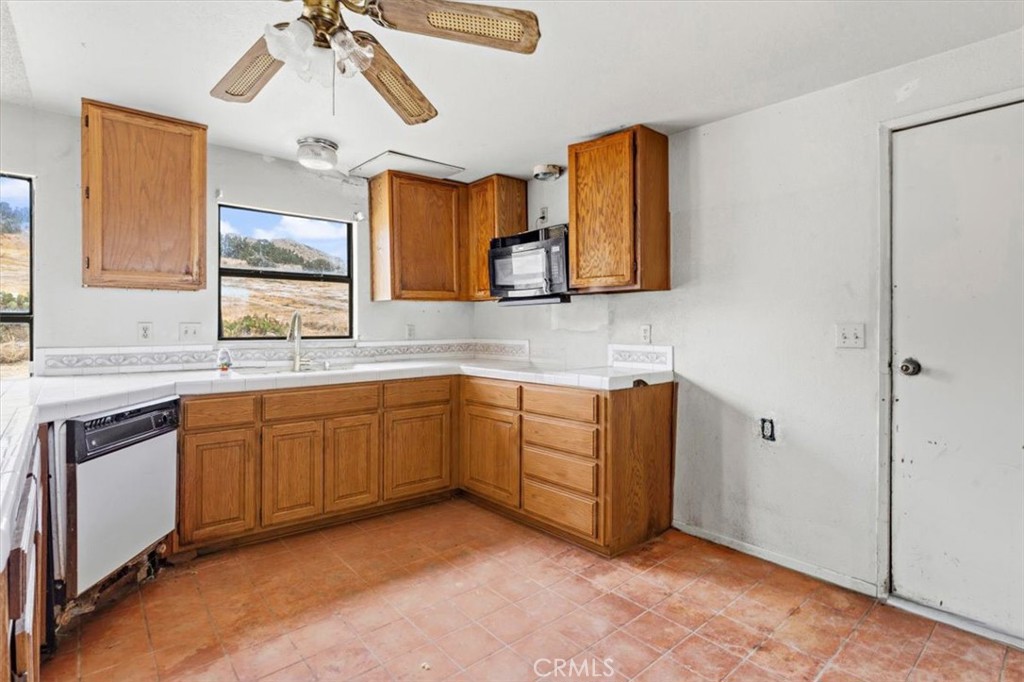 8885 Corto Road Apple Valley, CA 92308 - Photo 23 of 30 Gallery Image 23