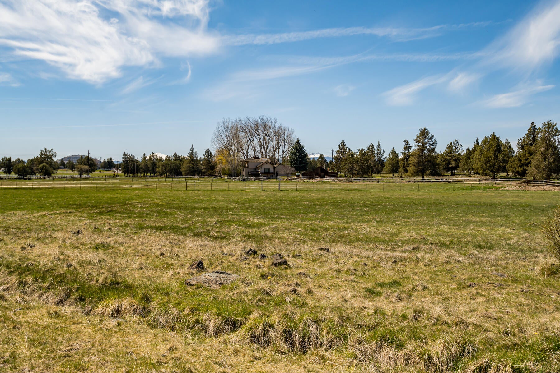 22070 Erickson Road Bend, OR 97701 - Photo 36 of 37 JH5_9195
