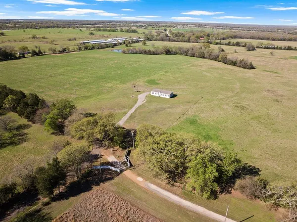$214,999 | 724 Northeast County Road 2170, Mount Vernon, TX 75457