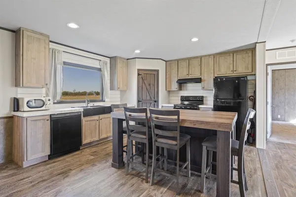 $214,999 | 724 Northeast County Road 2170, Mount Vernon, TX 75457