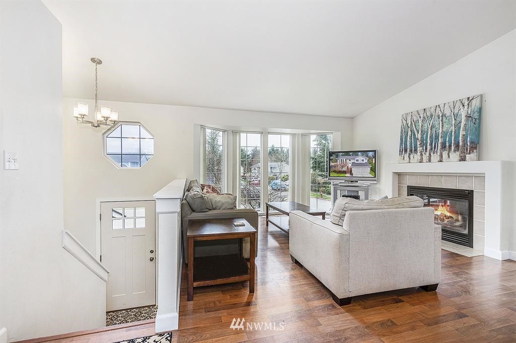 17442 Mountain View Road Southeast Monroe, WA 98272 - Photo 2 of 23 Gallery Image 2