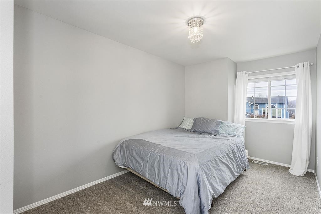 17442 Mountain View Road Southeast Monroe, WA 98272 - Photo 8 of 23 Gallery Image 8