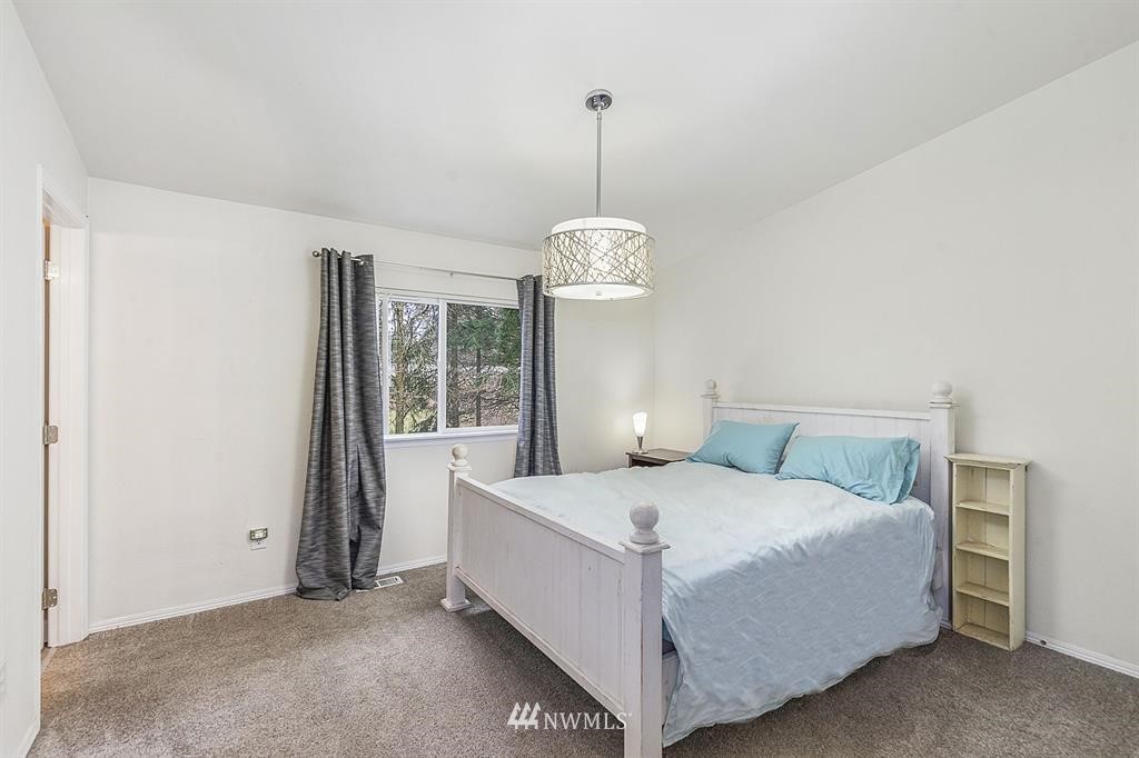 17442 Mountain View Road Southeast Monroe, WA 98272 - Photo 10 of 23 Gallery Image 10