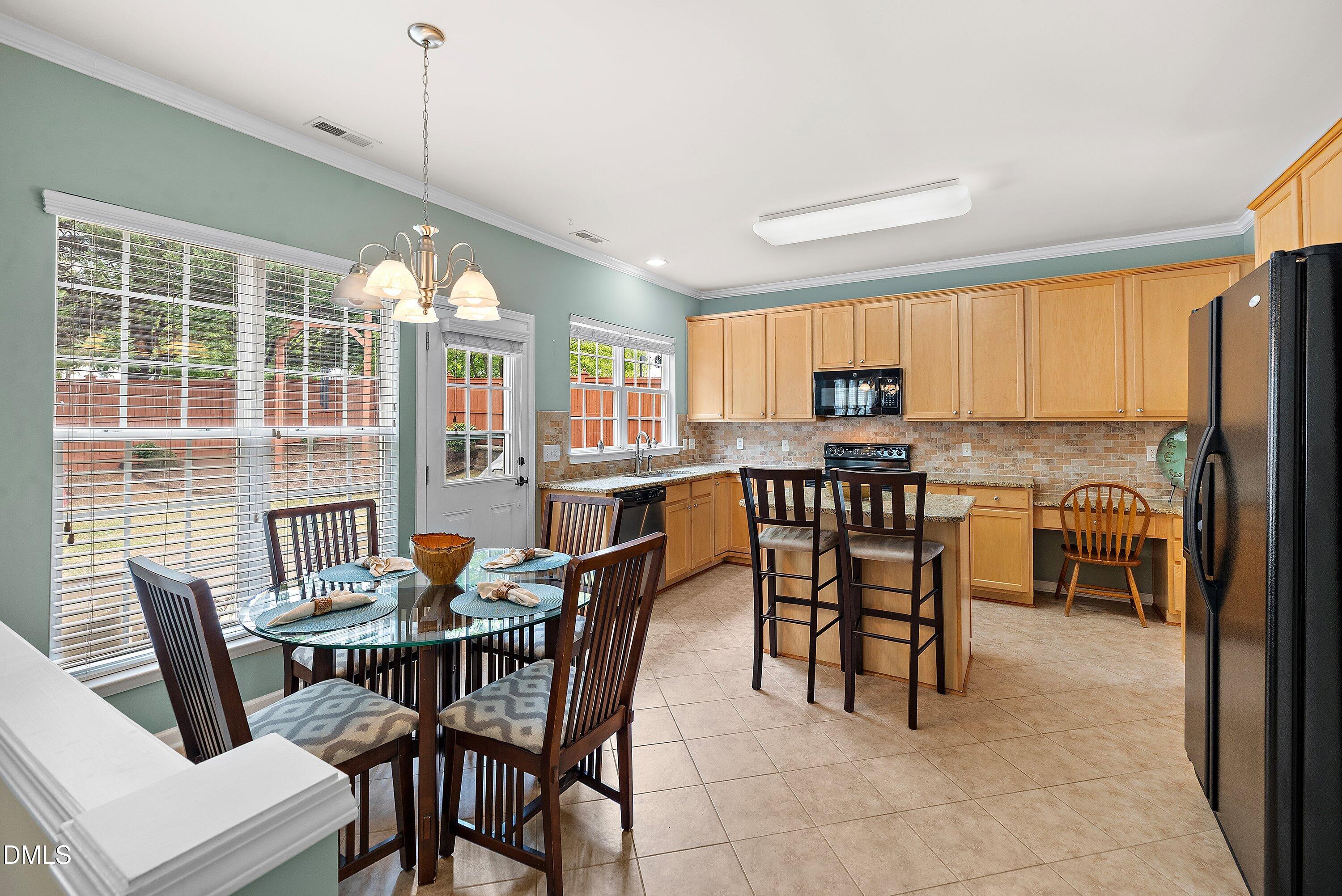 7400 Silver View Lane Raleigh, NC 27613 - Photo 11 of 75